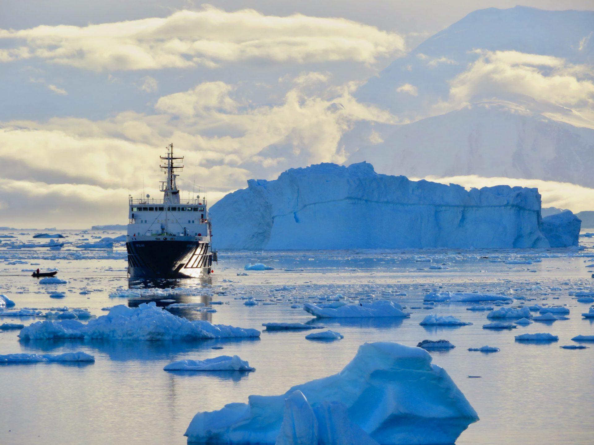 Read more about the article One of the most beautiful journeys in the world, Antarctica!